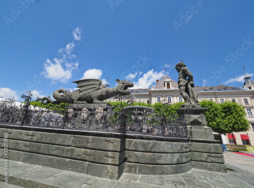 Lindwurmbrunnen in Klagenfurt, Austria, Kärnten - Lindwurmbrunnen in Klagenfurt, Austria, Carinthia photo