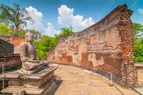 Meditating Buddha statue in Polonnaruwa Vatadage, Polonnaruwa, Sri Lanka.