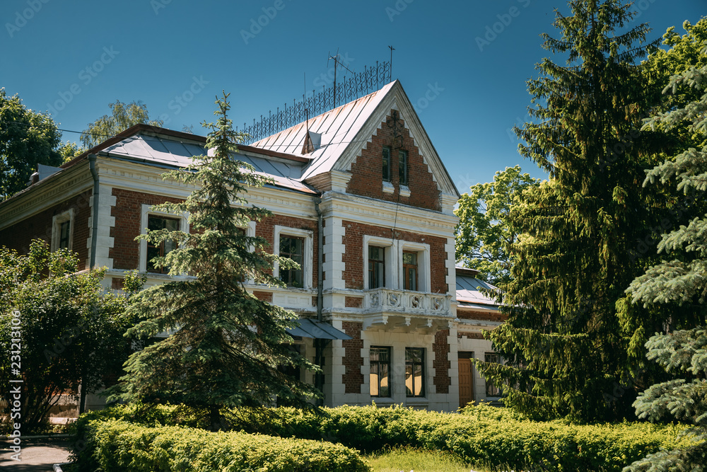 Krasny Bereg, Zhlobin District, Belarus. Manor-park Complex Gato
