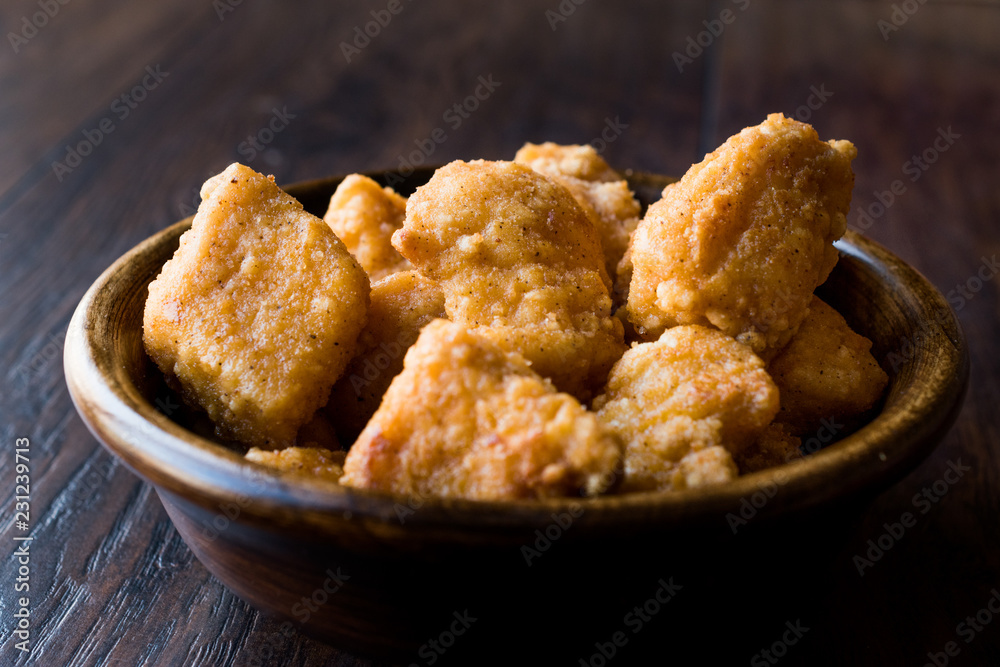 Boneless Chicken Wings in Wooden Bowl / Nuggets Boneless Chicken Wings in Wooden Bowl / Nuggets