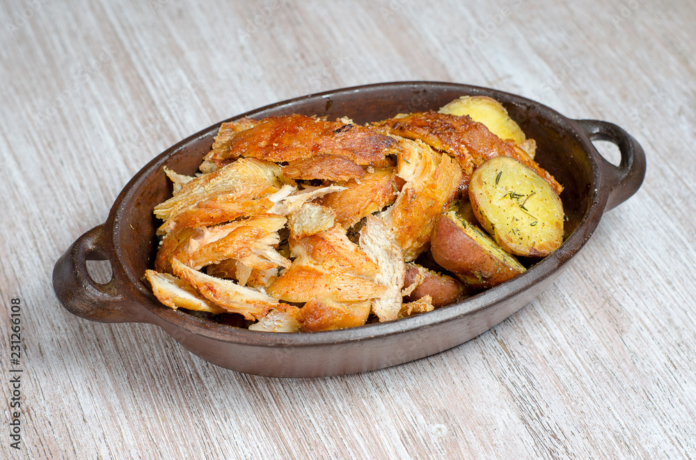 chicken breaststroke with native potatoes chicken breaststroke with native potatoes