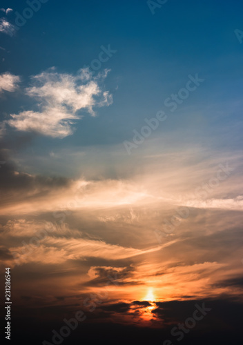Fototapeta Naklejka Na Ścianę i Meble -  Beautiful sky at sunrise