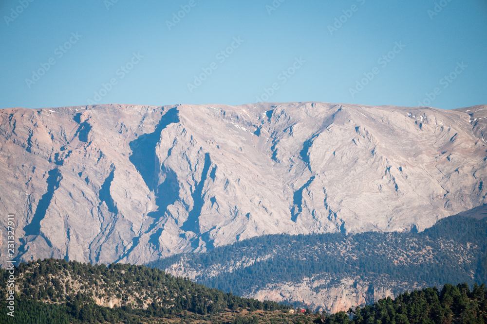 high taurus mountains