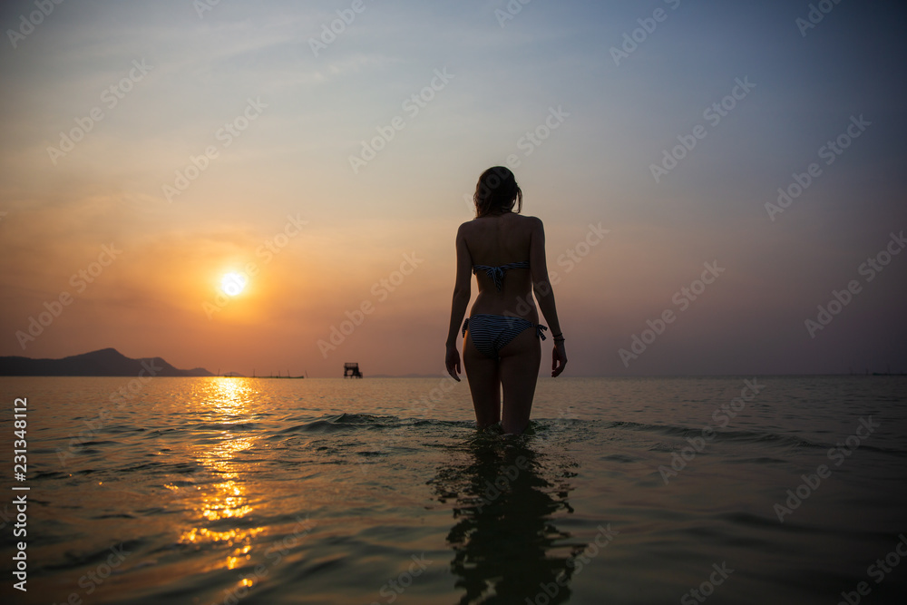 Frau Bikini Sonnenuntergang Stimmung Meer