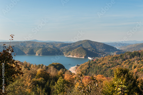 Fototapeta Naklejka Na Ścianę i Meble -  Autumn by Solina Lake in Bieszczady Mountains in Poland.