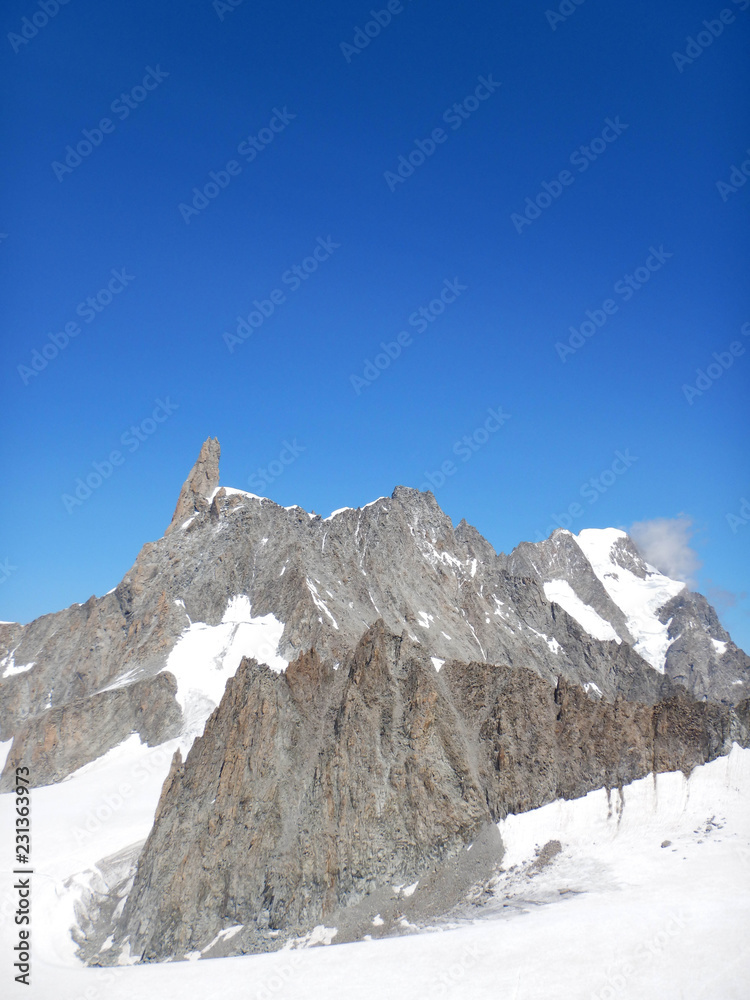 Mont Blanc massif: tooth of the Giant