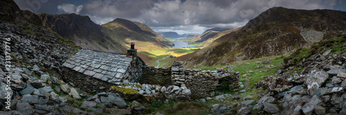 Panorama of Warnscale Bothy above Buttermere Valley, Lake District, England, UK Fototapet