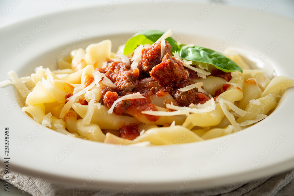 Piatto di pasta con ragu di cinghiale 