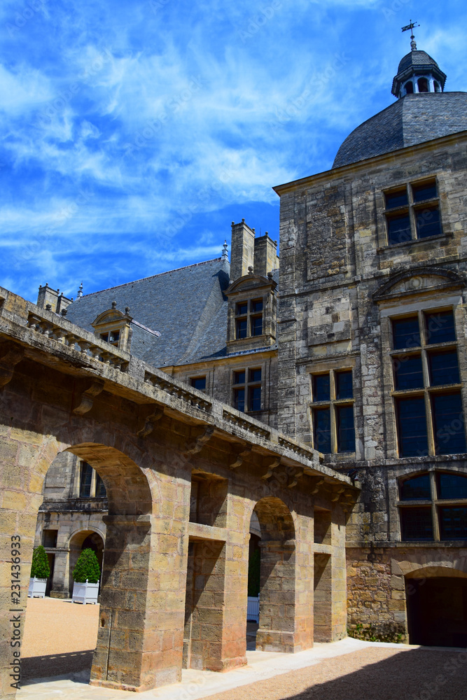 Fototapeta premium Architecture of the inner courtyard of the magnificent Chateau de Hautefort in Aquitaine, France