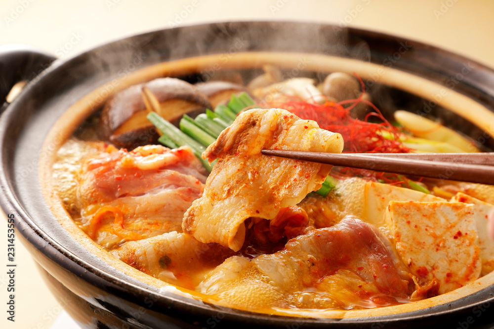 キムチ鍋 KIMUCHI hot pot キムチ鍋 KIMUCHI hot pot