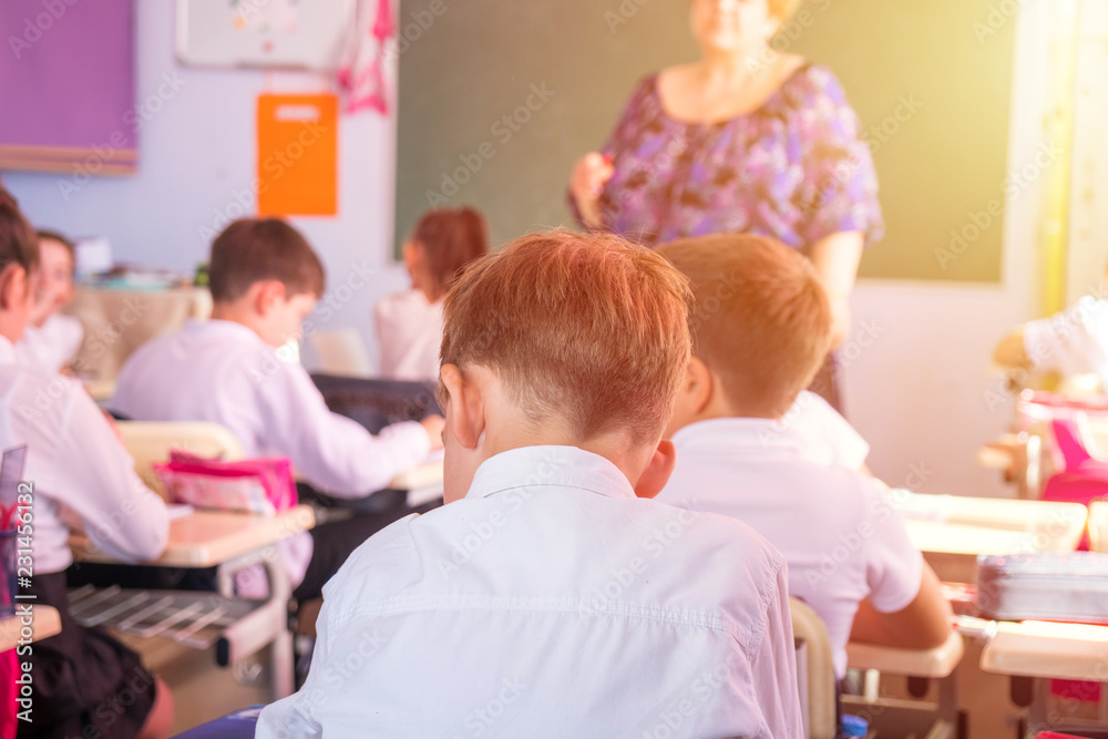 children actively participate in the class, read and listen to the teacher children actively participate in the class, read and listen to the teacher