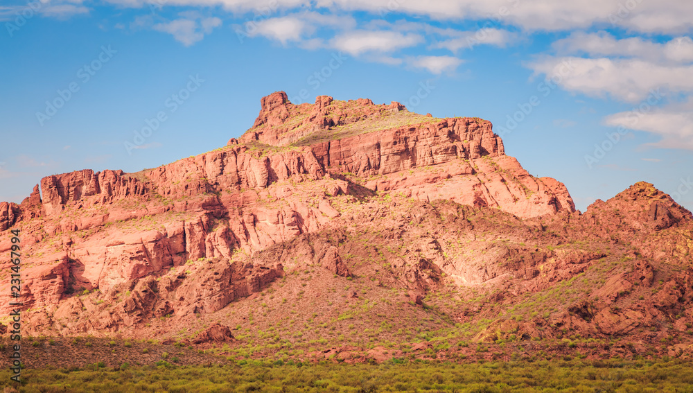 Arizona is home to many mountains and peaks that people like to climb and hike surprises people who think that deserts are flat and sandy and yellow! The mountains in the southwestern USA 