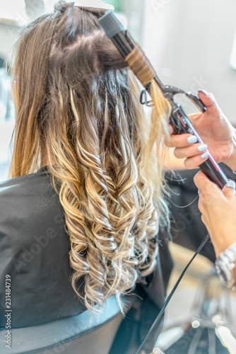 Coiffure femme  photo