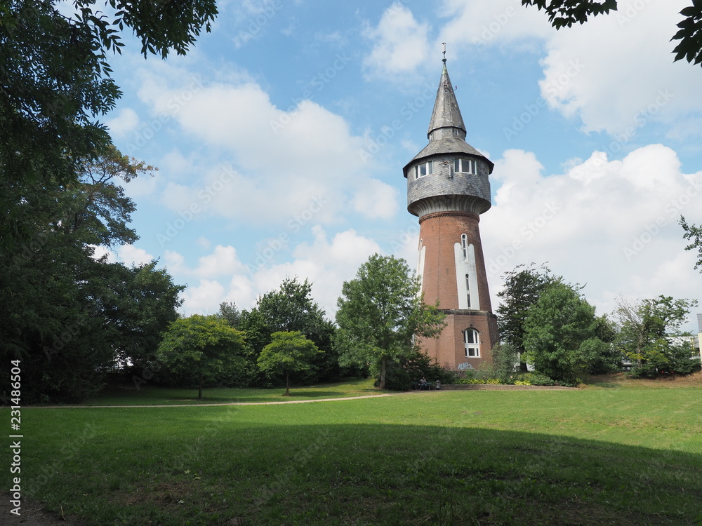 Hafenstadt Husum - „die graue Stadt am Meer“ im Bundesland Schleswig-Holstein nahe Dänemark
