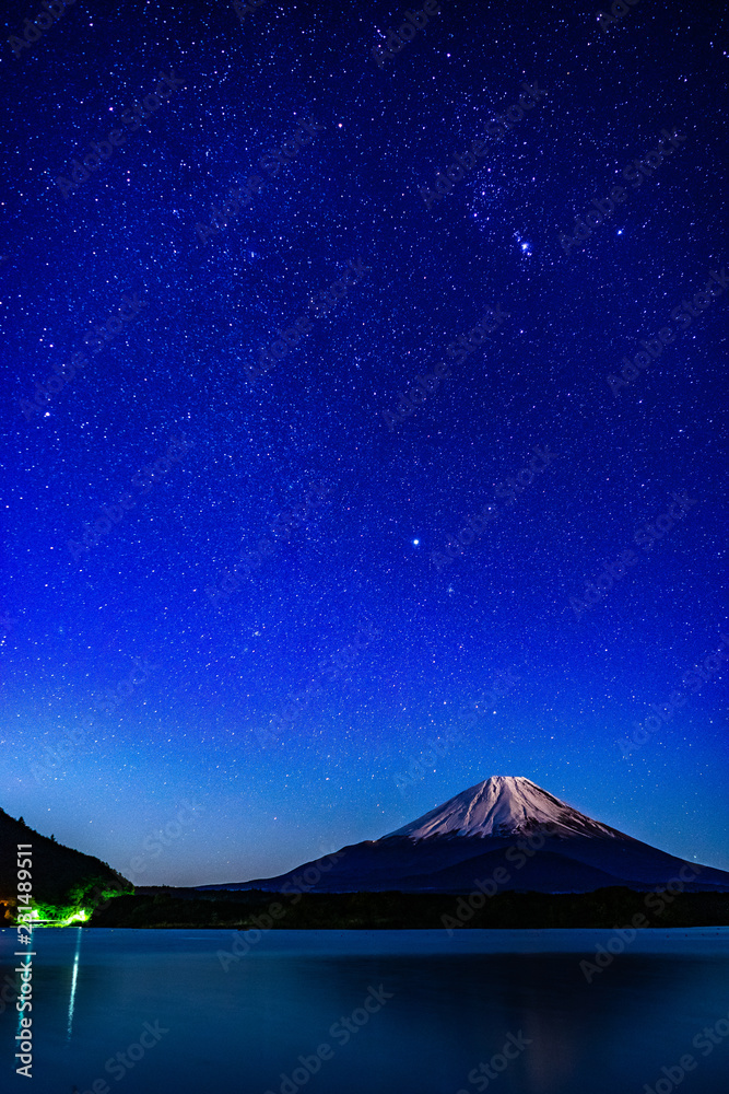 富士山とオリオン座