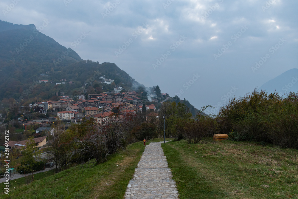 Fototapeta premium Brè Paese in autunno