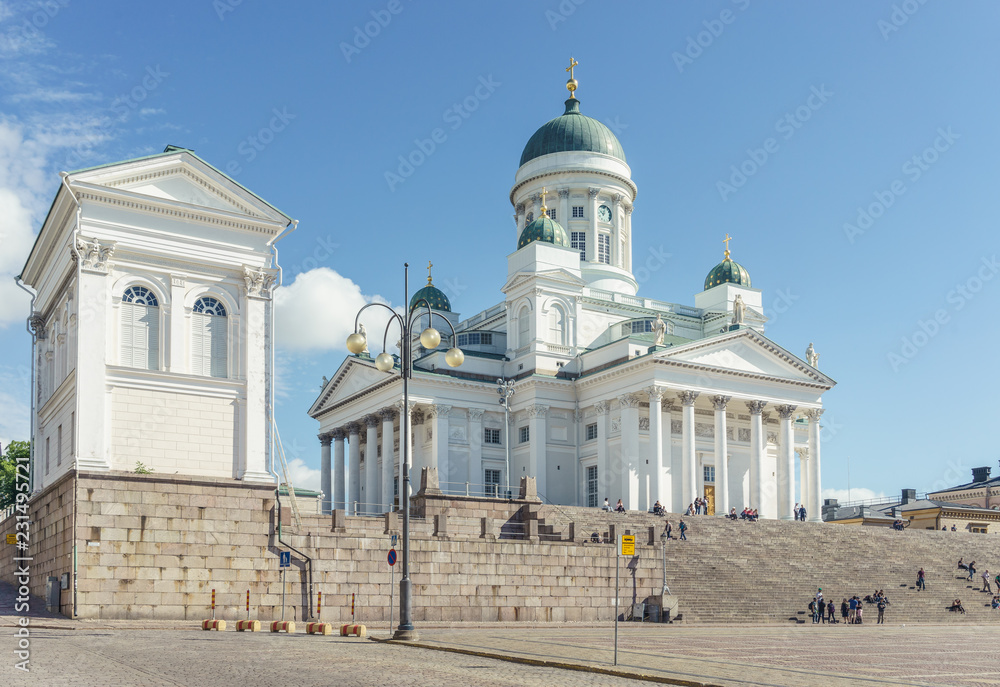 Dom von Helsinki am Senatsplatz