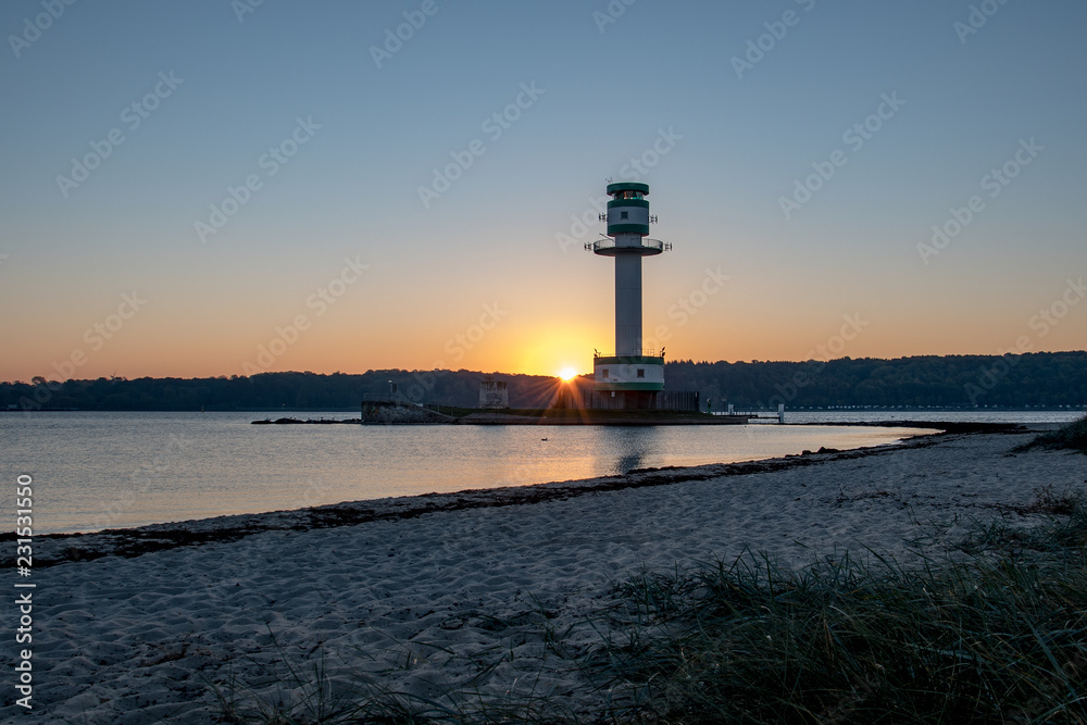 Leuchtturm auf der Ostsee in Kiel 