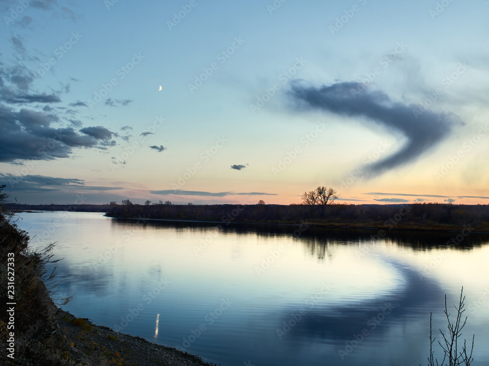 Fototapeta premium sunset over lake