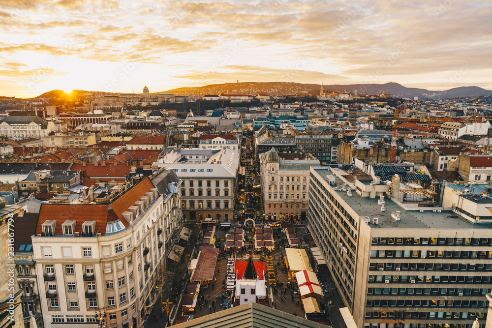 Obraz premium Budapest Hungary at sunset