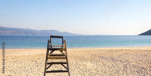 Silla de socorrista en la playa