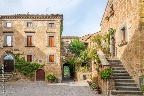 Fototapeta Naklejka Na Ścianę i Meble -  Old stone buildings in Civita di Bagnoregio - Italy