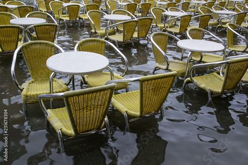 Acqua alta  a Piazza San Marco, Venezia