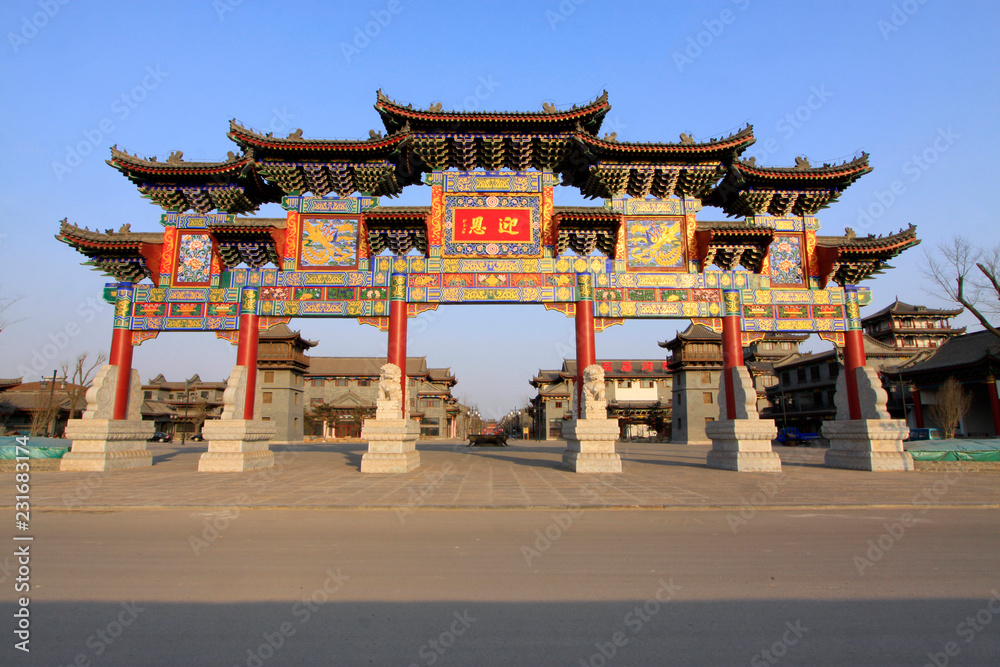 Fototapeta premium Traditional Chinese style large arch, in the ancient Luanzhou city