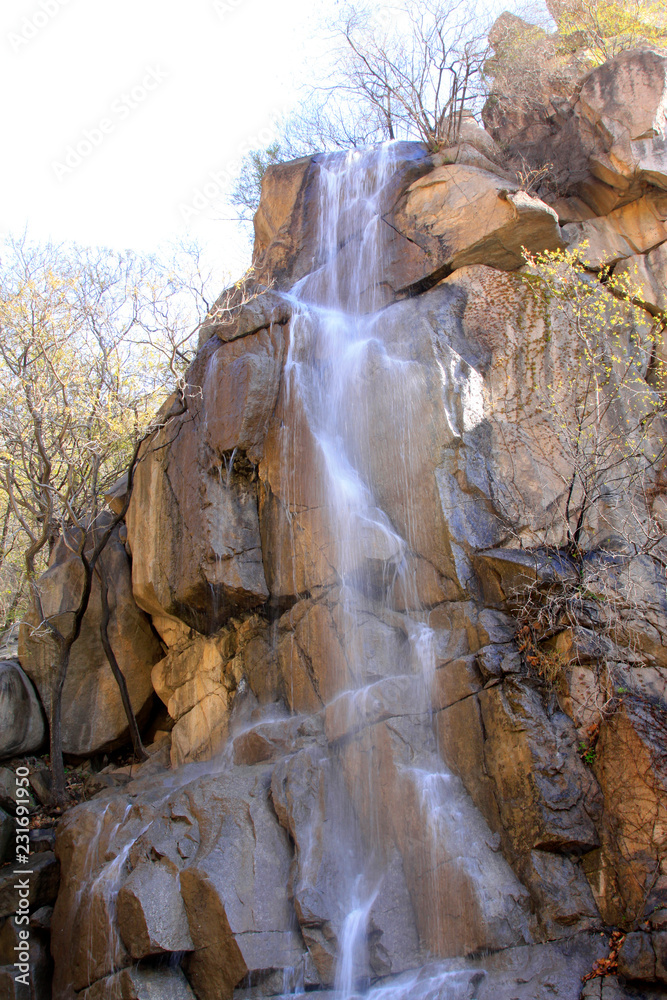 Fototapeta wodospad w parku geologicznym