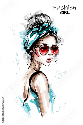 Hand drawn beautiful young woman with headband. Stylish elegant girl in sunglasses. Fashion woman portrait. Sketch.