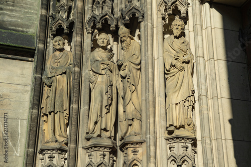 Heiligenfiguren am Westportal der St. Lambertikirche, Münster, Westfalen, Deutschland photo