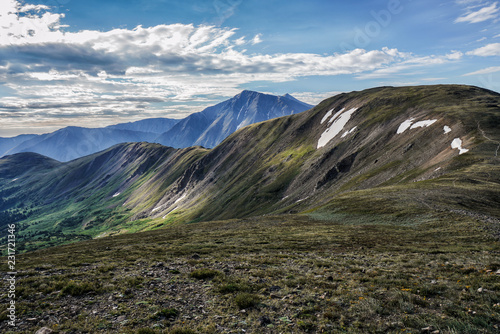 Fototapeta Naklejka Na Ścianę i Meble -  View atop Loveland Pass, Colorado Rocky Mountains