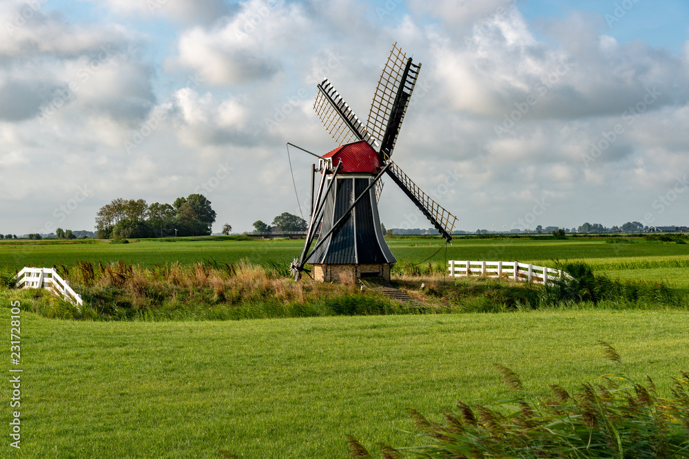 Fototapeta premium Holländische Windmühle