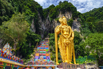 Tableau sur plexiglas Kuala Lumpur Grottes de Batu temple hindou Malaisie  © Andrzej Płotnikow