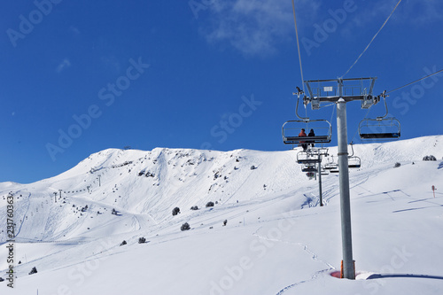 Line of chairlift in the mountains © Ekaterina Kolomeets