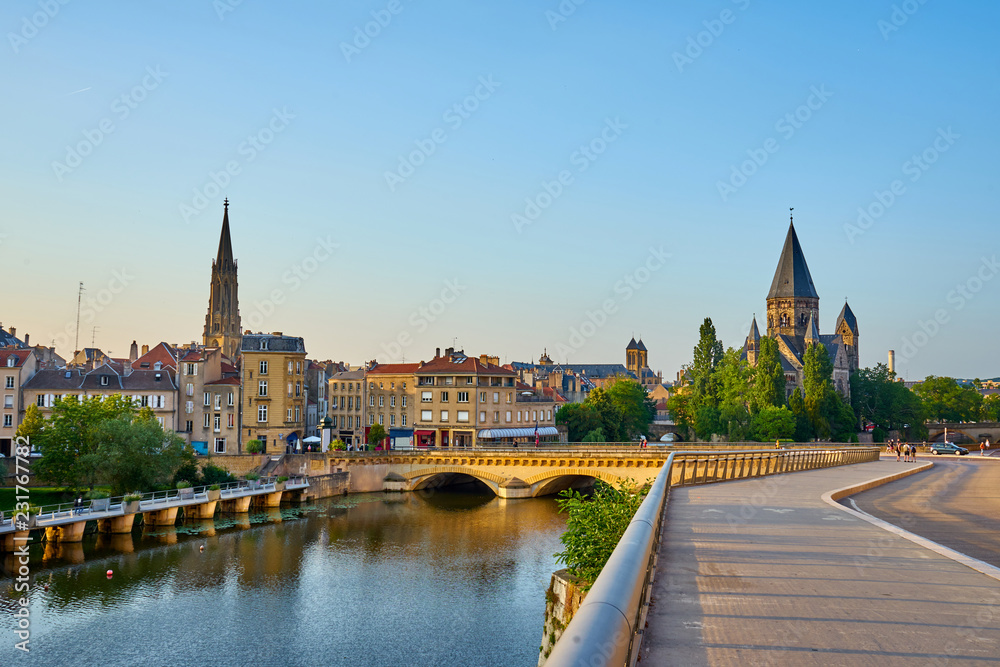 Naklejka premium Sunset Over Temple Neuf (New Temple) And Temple de Garnison (Gar