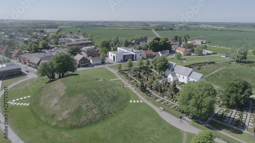 Fotografi Kongernes Jelling drone shot with Jelling Church and the mounds