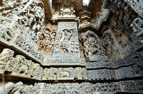 Hoysaleshwara Temple, Halebidu photo