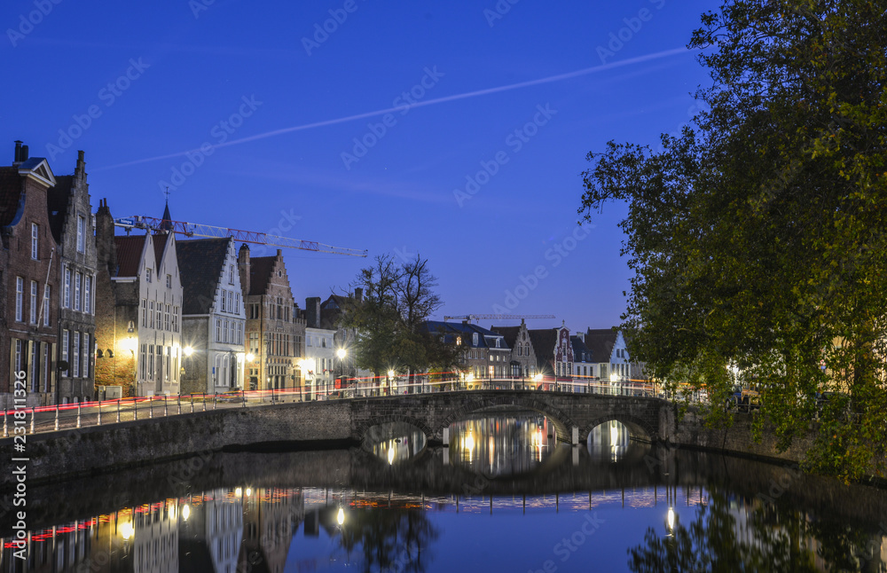 Fototapeta premium Scena nocy w Brugii, Belgia