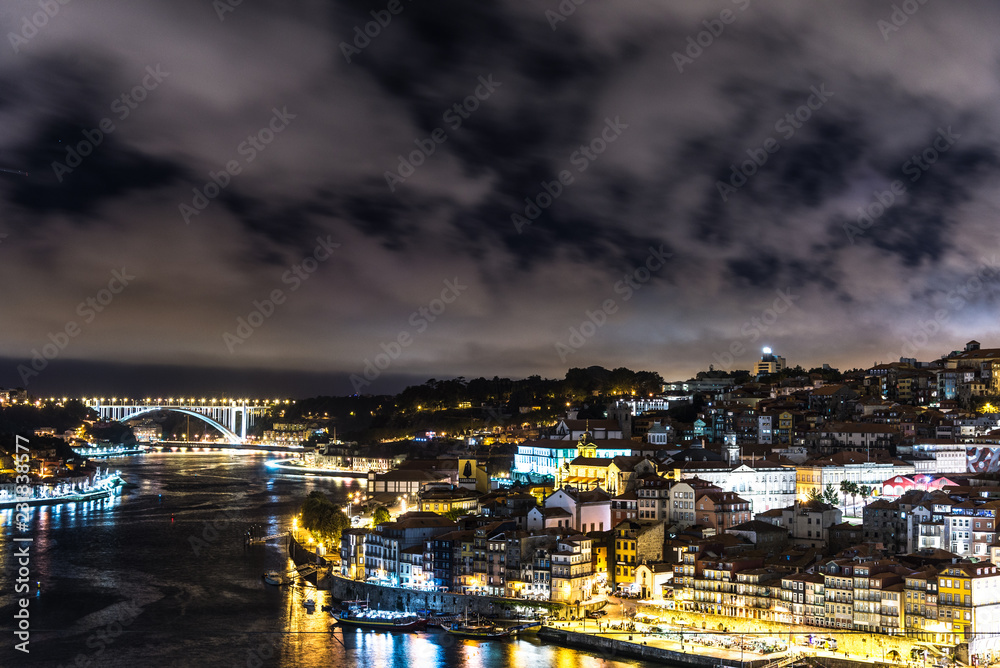 Porto Panorama bei Nacht - Stadtpanorama bei Nacht