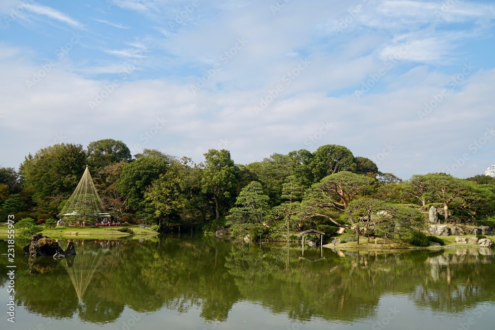 六義園