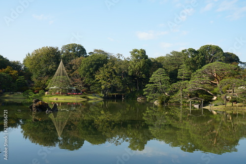 六義園