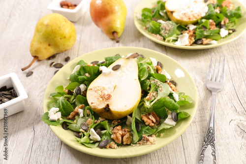salad with pear, cheese and nuts