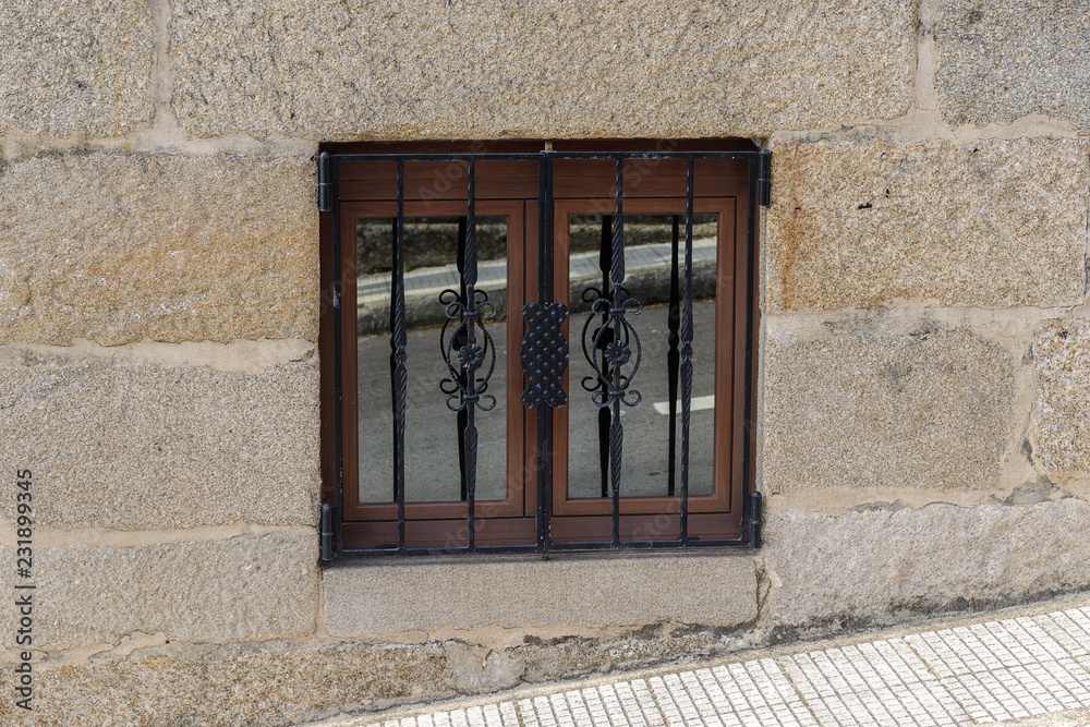 Obraz premium closed window close up