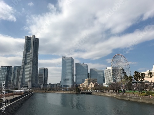 横浜