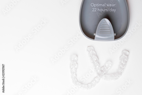 Isolated transparent teeth prosthesis aligner with its box