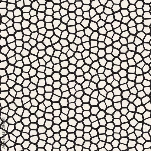 Seamless irregular lines vector mosaic pattern. Abstract chaotic tessellation texture
