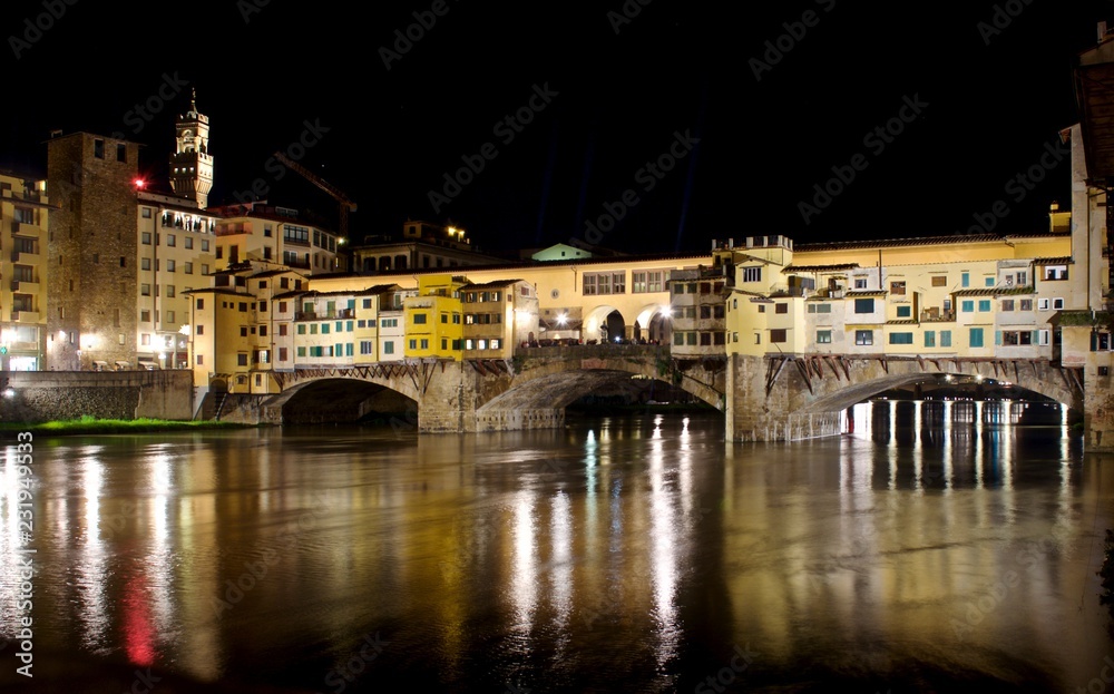 Firenze Ponte Vecchio di notte