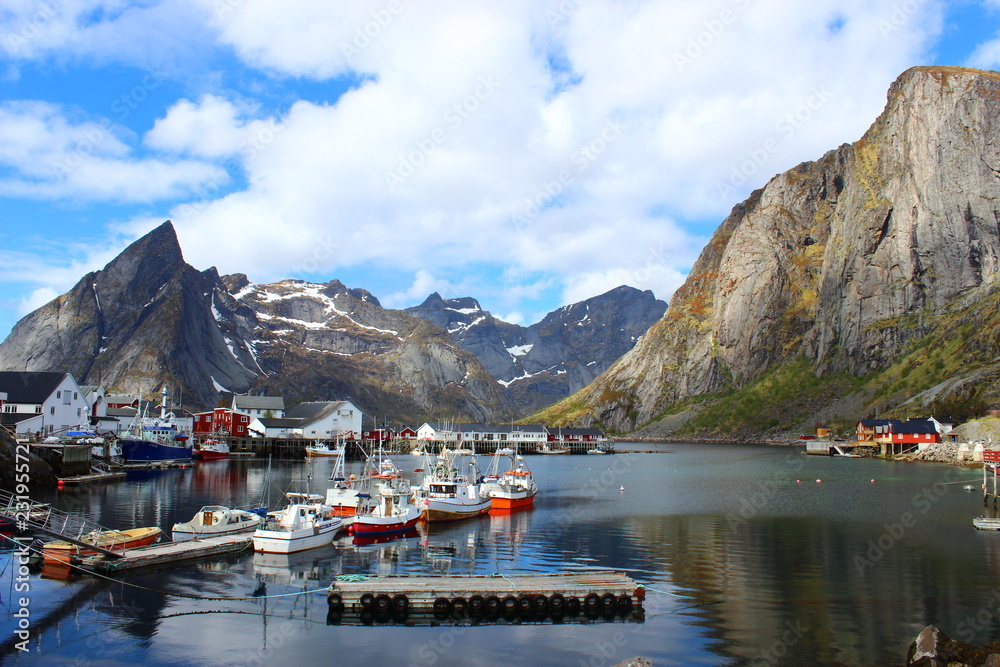 Norvège Les Iles Lofoten Village de Reine
