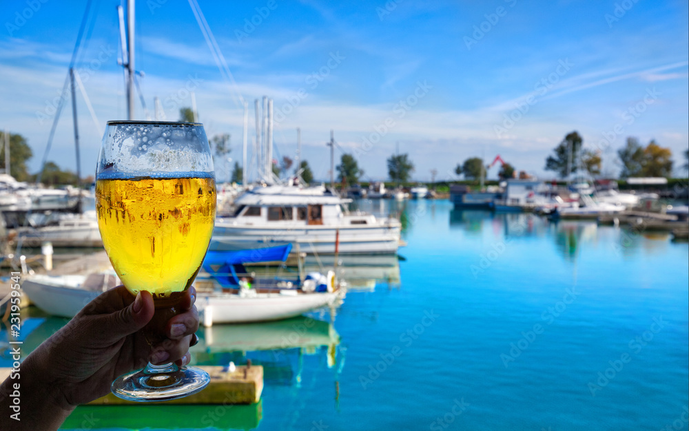 Fotografie Toronto, Scarborough Bluffs marina and restaurants